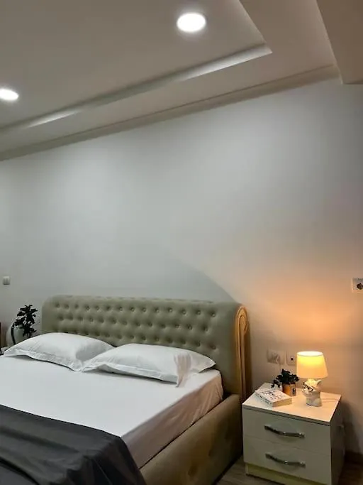 Rizz Apartment Tirana 0*,